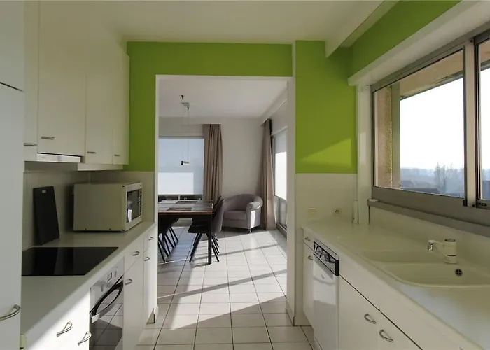 Vier Sterren Te Bad 6 Pers. Apartment Nieuwpoort